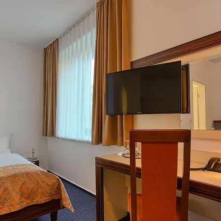 Centro City, Trademark Collection By Wyndham Hotel Brunswick