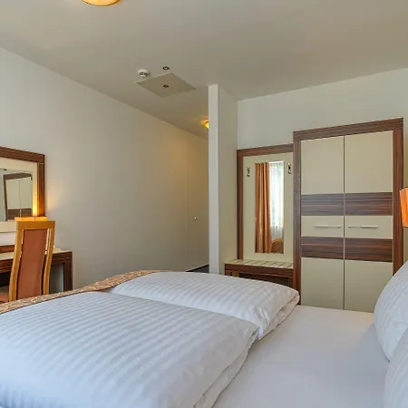 Centro City, Trademark Collection By Wyndham 3*