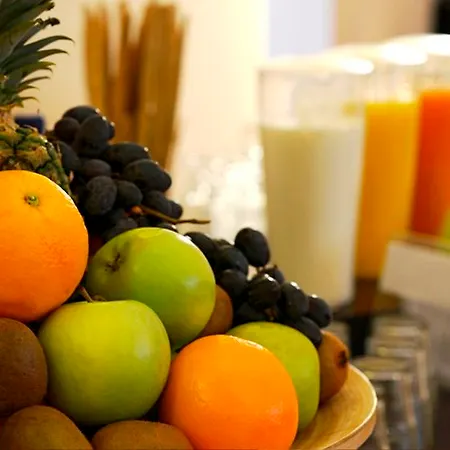 מלון Centro City, Trademark Collection By Wyndham 3*