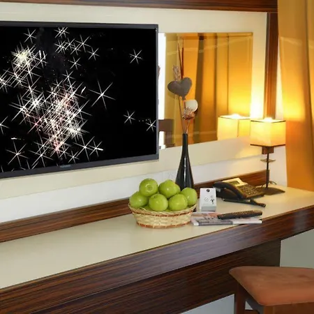 Centro City, Trademark Collection By Wyndham 3*