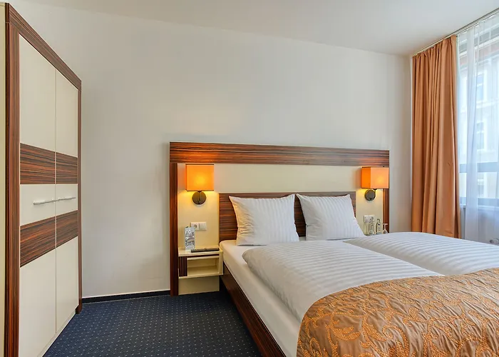 Centro City, Trademark Collection By Wyndham Braunschweig