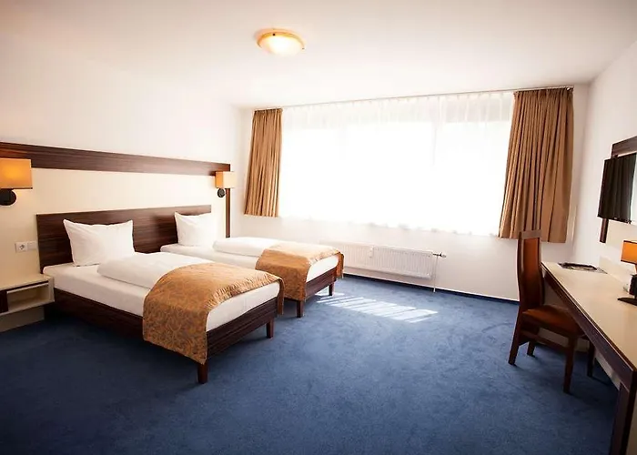 Centro City, Trademark Collection By Wyndham Braunschweig